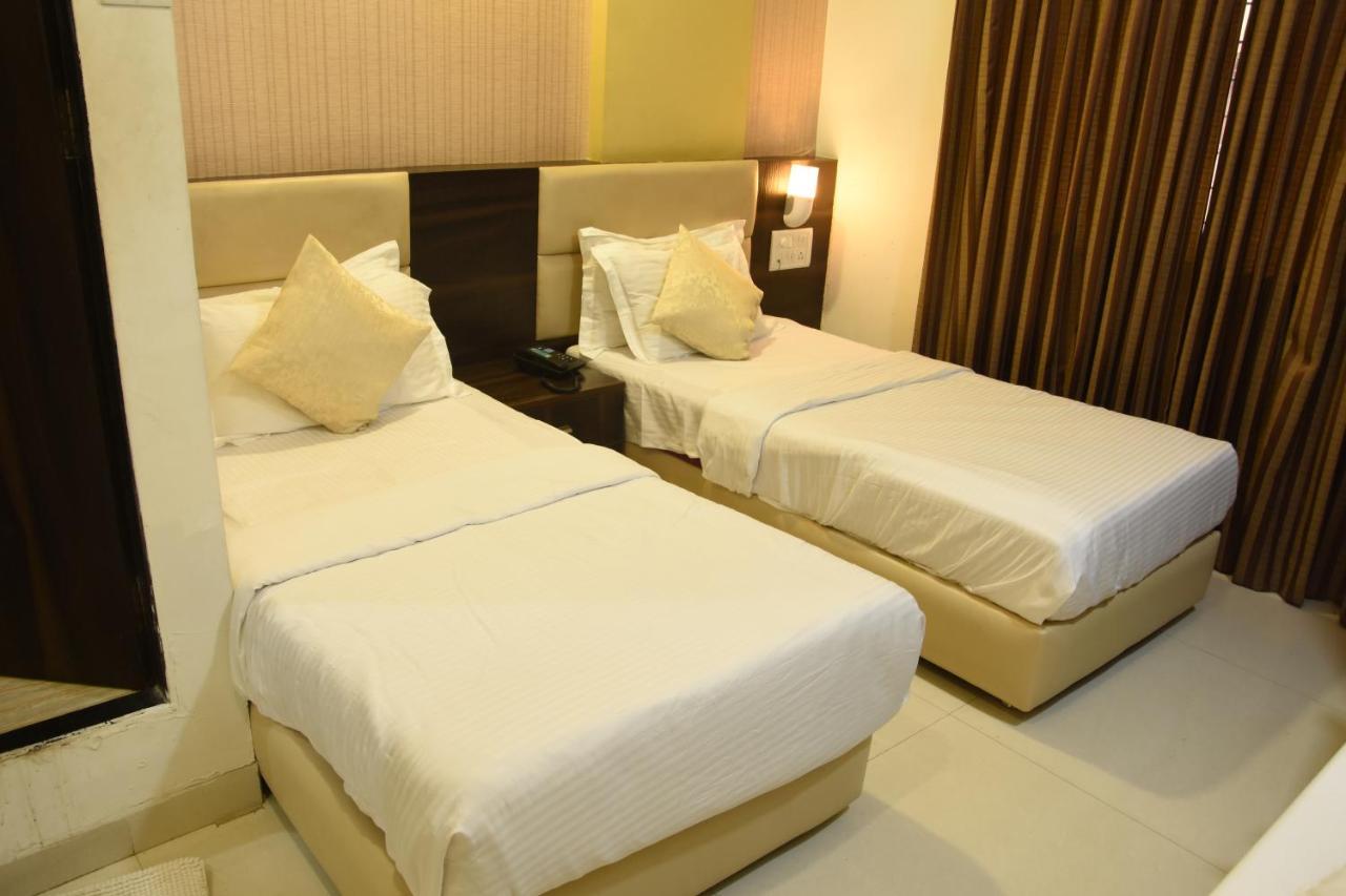 Hotel Galaxy Comforts Mumbai Exterior photo